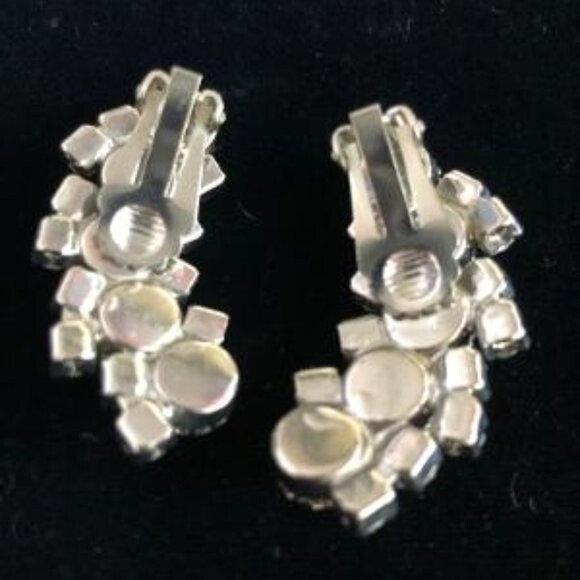 Vintage Rhinestone Bracelet and Clip On Earring Set - Picture 4 of 10